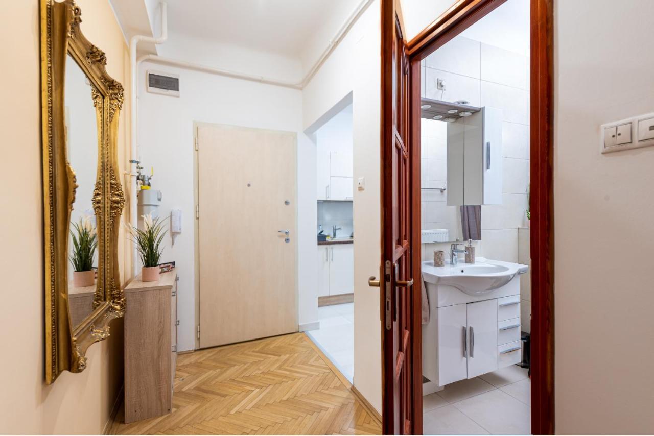 Budapest Deluxe Apartment With Free Car Park Exterior photo