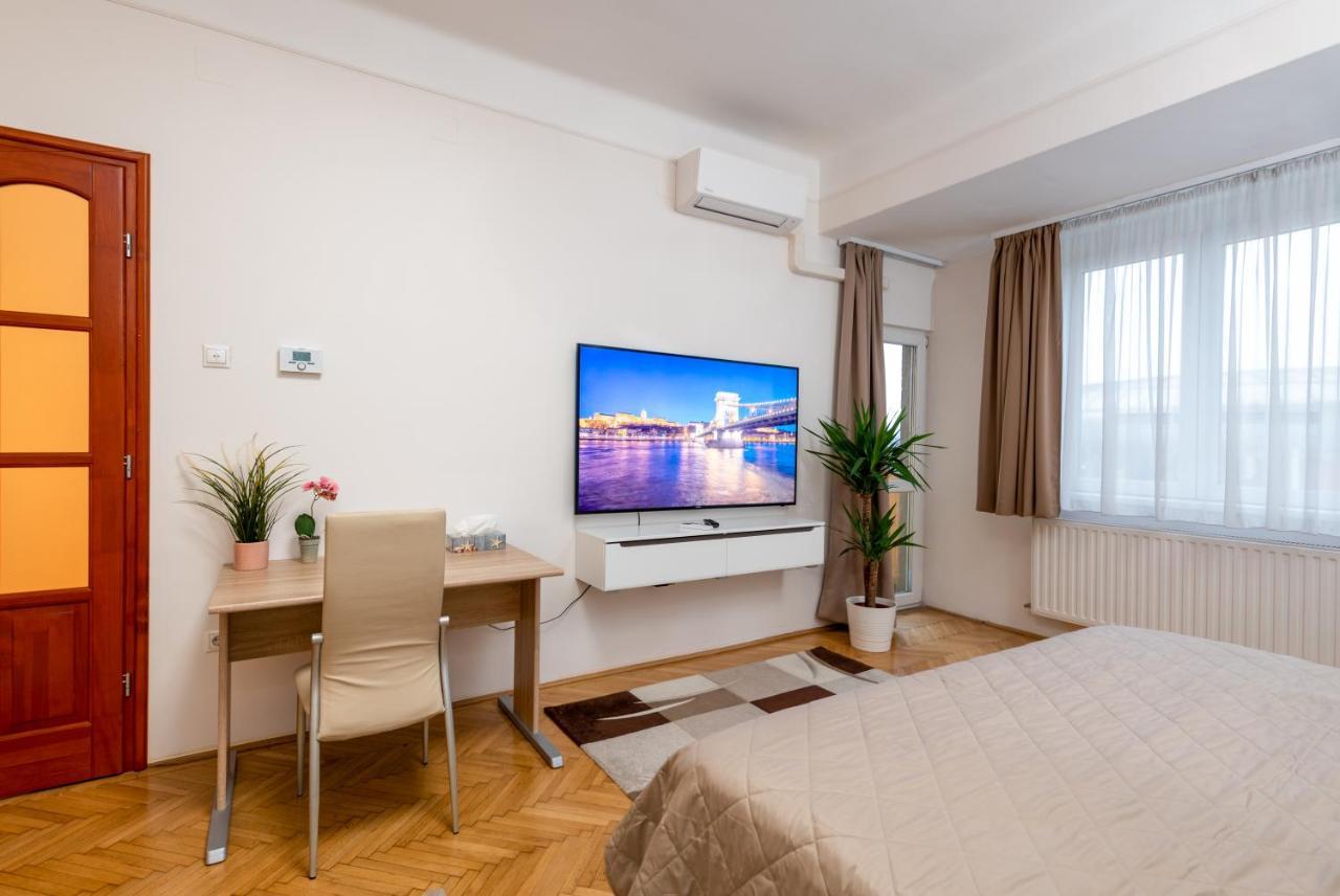 Budapest Deluxe Apartment With Free Car Park Exterior photo